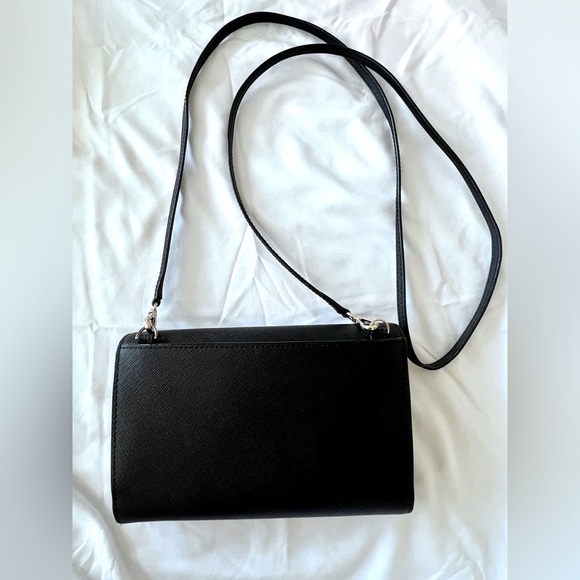 Kate Spade sleek Black Leather Crossbody Bag with Adjustable Strap - Picture 4 of 9